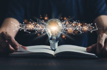幼儿园第一学期小班的班务工作计划